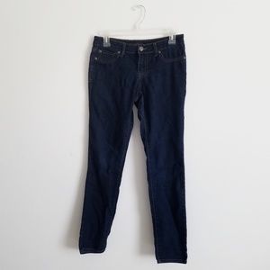 Jessica Simpson "Kiss Me Jegging"